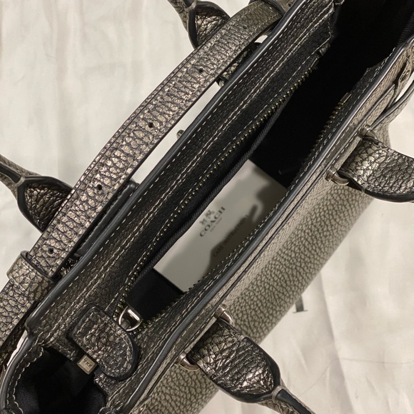 NEW Coach Swagger Bag - Picture 3 of 5